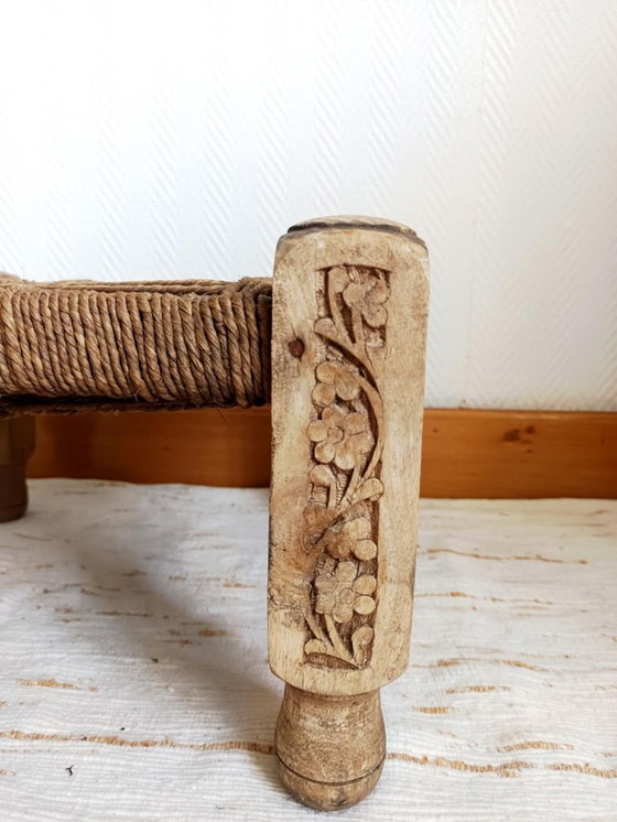Image 1 of Antico sgabello indiano con corde