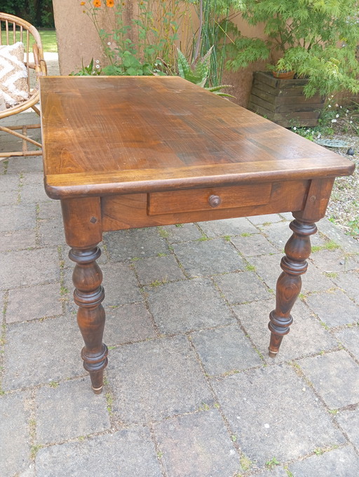 Table basse bois massif pied tournés compas, tiroir, début XXeme