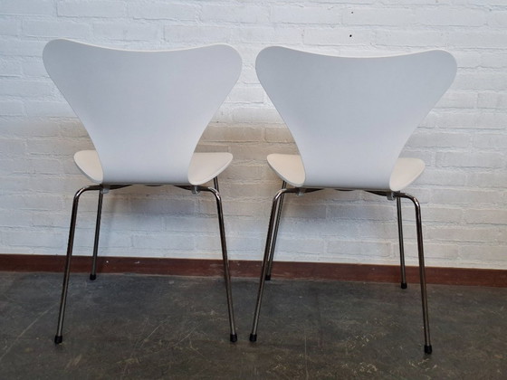 Fritz Hansen Dining set by Arne Jacobsen – Metal, Wood, Vintage (photo 16 of 18)