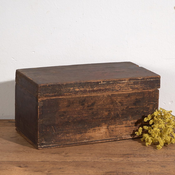 Pequeña caja antigua estilo wabi sabi (c.1900) #35 – Vitrinas (photo 8 of 40)