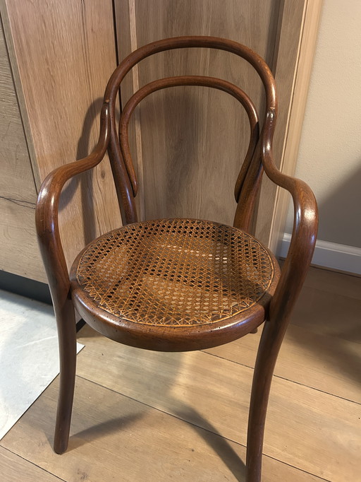 Antieke kinderstoel in legno curvato – Jacob & Josef Kohn Wien ca.1900 – Thonet stijl 