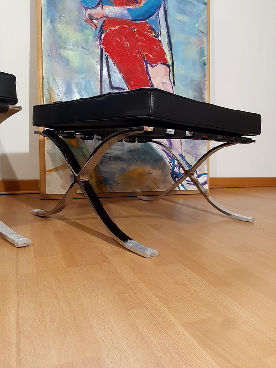 Image 1 of Knoll Set Barcelona New-Never Used Black Leather Design by Ludwig Mies Van Der Rohe and Lilly Reich (1929)