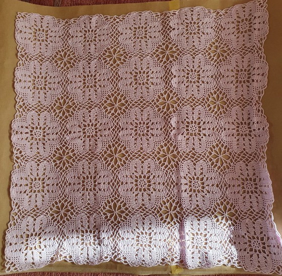 Unique handmade crocheted tablecloth, Pink, approx. 70x70 cm, Eigene Handarbeit, selbst gefertigt (photo 2 of 5)