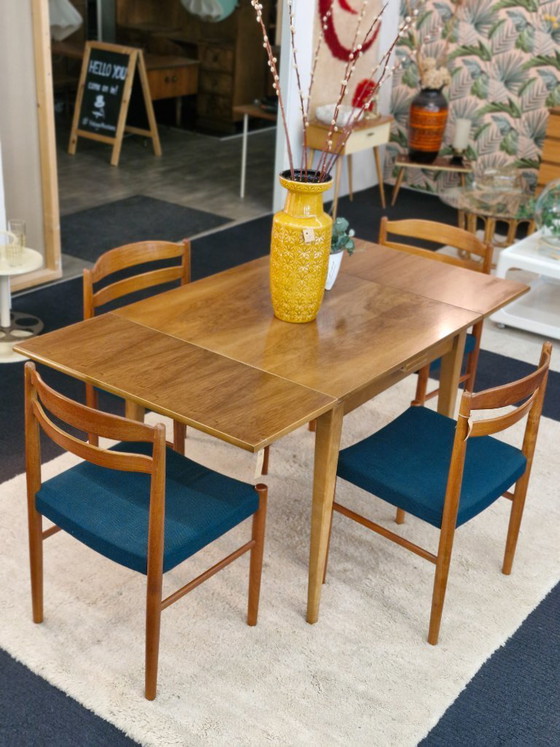 Image 1 of Table de salle à manger vintage des années 1970, petit modèle