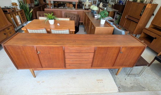 Image 1 of Vintage sideboard, dressoir van Gustav Sänger.