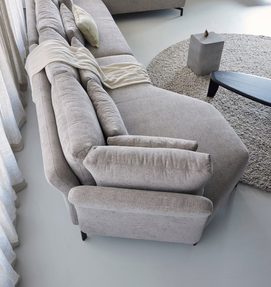 Image 1 of Flared Modular sofa QLIV