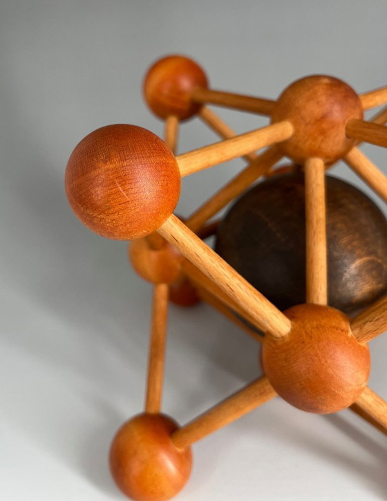 Image 1 of Modello in legno di metà secolo / struttura molecolare – oggetto di design geometrico – circa anni '50-'70
