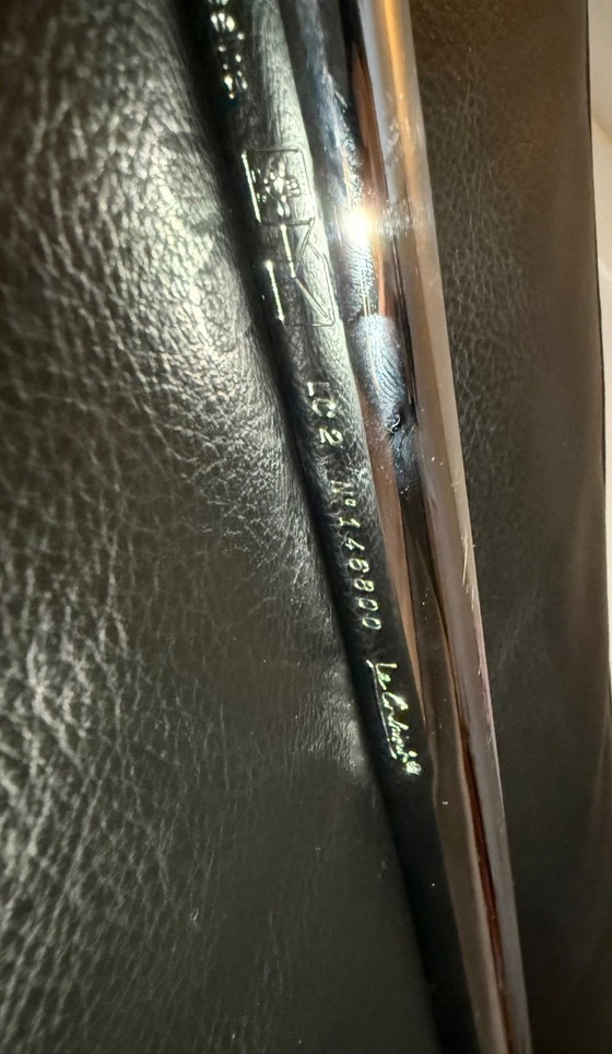 Image 1 of Sofá de cuero negro Cassina LC2 de Le Corbusier