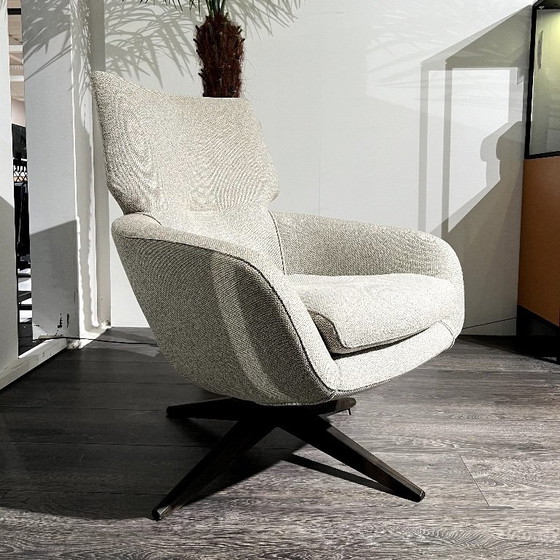 Image 1 of LEOLUX - FAUTEUIL PIVOTANT LLOYD