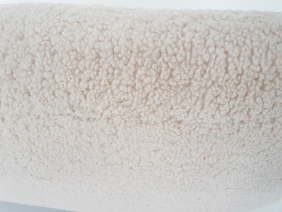 Scandinavian Modern Cocktail Sofa in Boucle, Denmark 1960's – Banken, Textile, Wood (photo 9 of 9)