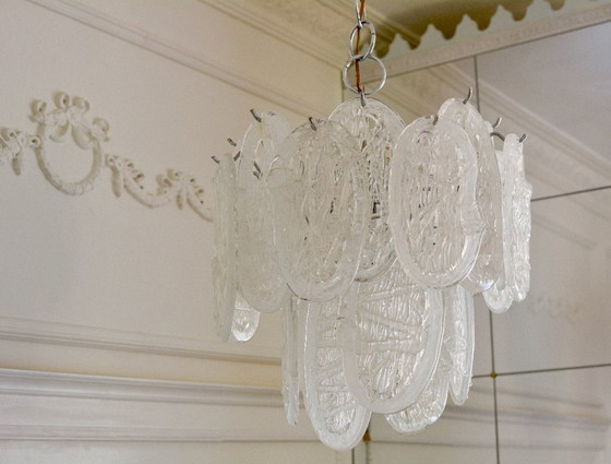 Image 1 of Lustre vintage en verre de Murano, suspension Mazzega Leaf, luminaire chromé style années 50