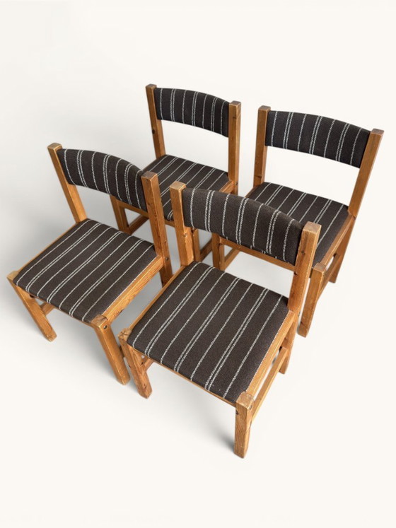 Set aus 4 dänischen Esszimmerstühlen mit braun gestreiftem Bezug – Textile, Wood (photo 5 of 8)