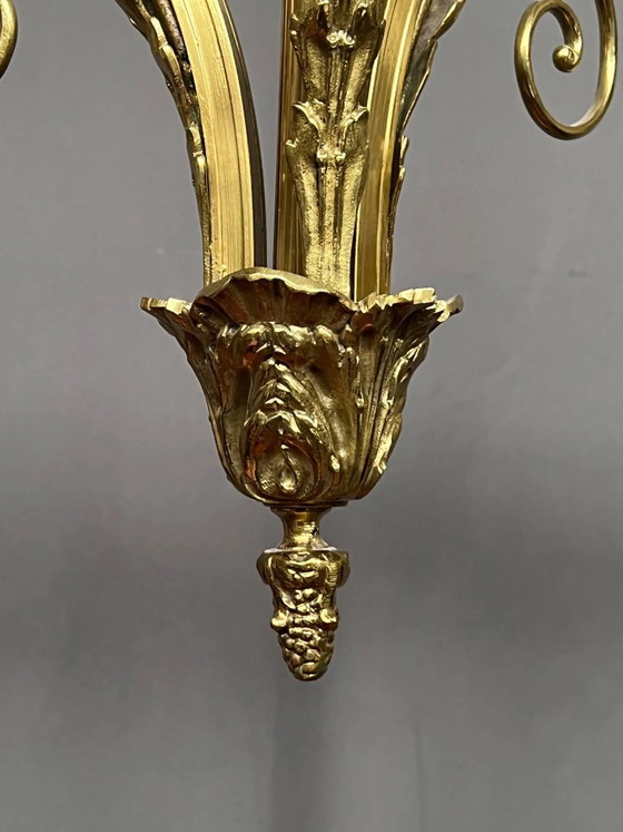 Lampadario in stile Luigi XV. Bronzo massiccio dorato. – Bronze (photo 4 of 6)