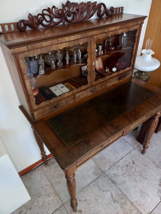 Bureau ancien