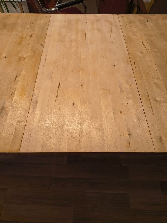 Image 1 of Extendable dining table 220-270cm