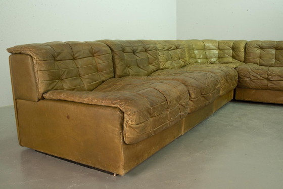 Image 1 of Sofá modular De Sede DS11 de cuero con parches verde oliva, diseño de mediados de siglo, 6 elementos. Suiza, años 70.