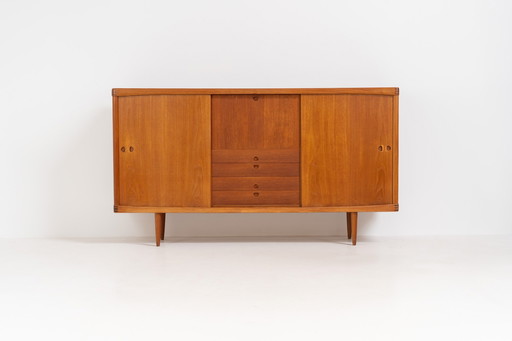 Exceptional highboard by Henry W. Klein for Bramin in teak (Denmark, 1960s).