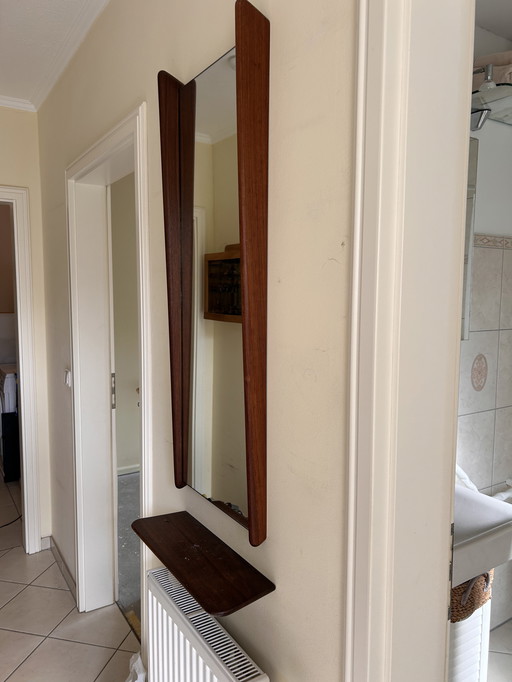 Wandspiegel mit Ablage, Vintage 70er, skandinavischer Stil