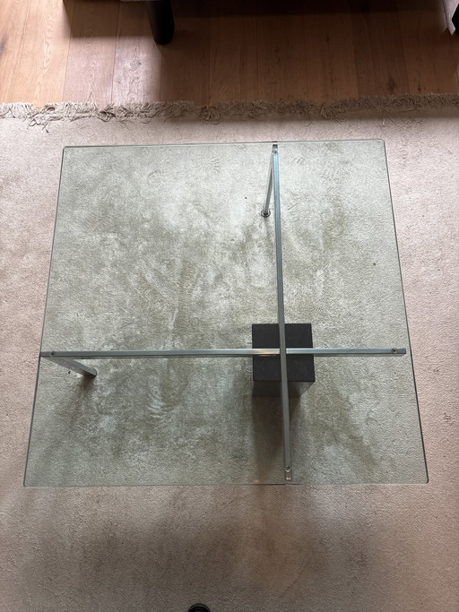 Design de table basse rétro en verre