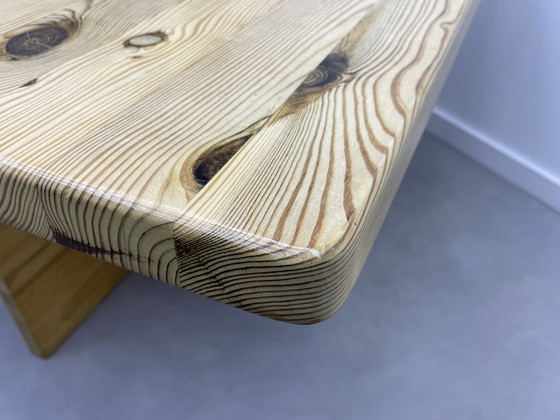 Image 1 of Vintage grote massief grenenhouten eettafel 130 x 130