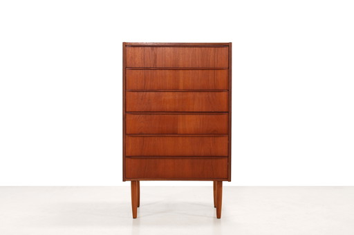 Commode en teck au design danois