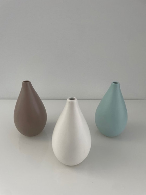 Set of 3 Ceramic Teardrop Vases (photo 6 of 9)