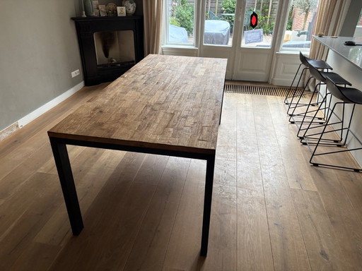 Houten tafel 200 bij 90 cm