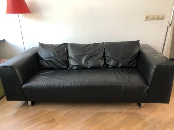 Linteloo two-and-a-half seater sofa in black leather, 2 seaters, Metal, Modern (photo 2 of 5)