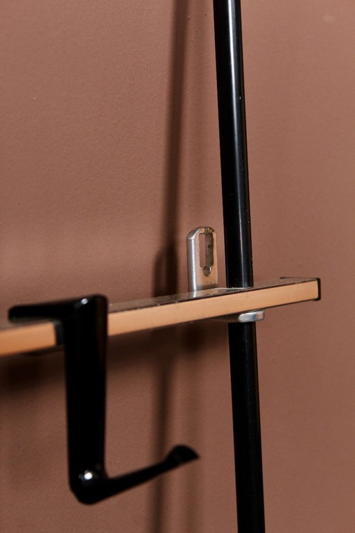 Armadio vintage, attaccapanni