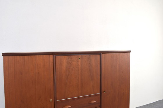 Image 1 of Credenza alta danese in teak di metà secolo, anni '60.