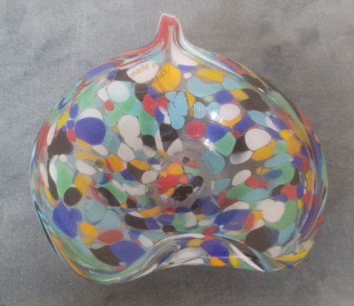 Plato de cristal de Murano con efecto salpicado de confeti, década de 1960.
