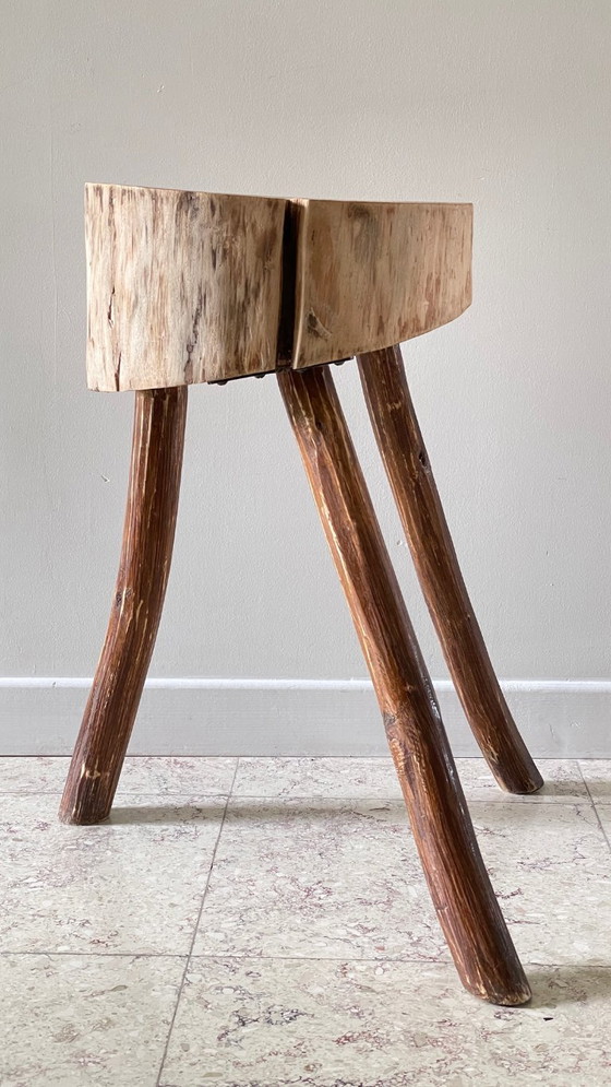 Image 1 of TABOURET Tripode BRUTALIST Rondin VINTAGE