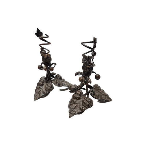 Image 1 of Chandeliers français anciens à décor de feuilles, vers 1900