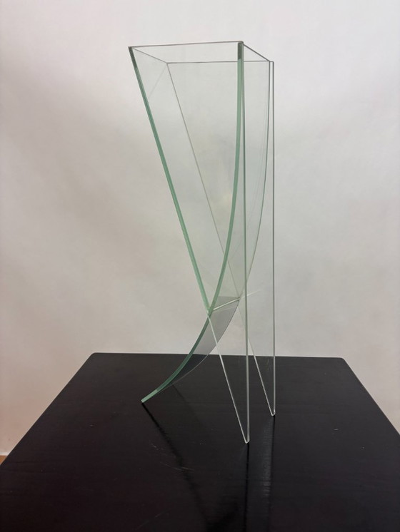 Image 1 of Jarrón de vidrio curvo de los años 80