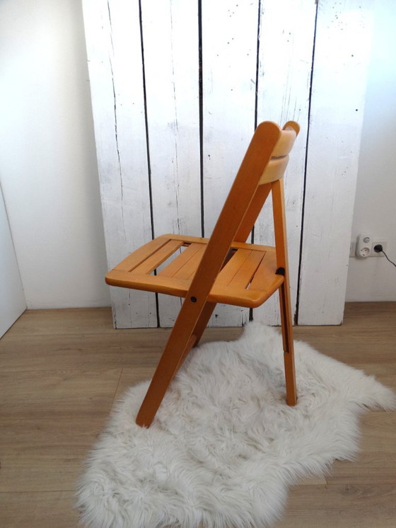 Image 1 of Sedia pieghevole a 3 gambe