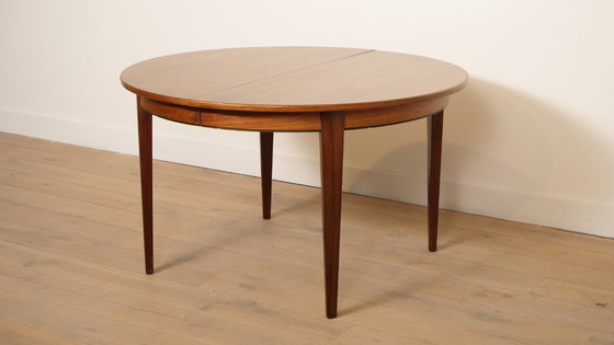 Image 1 of Vintage Round Dining Table Omann Jun Rosewood ExtendableVintage Round Dining Table Omann Jun Rosewood ExtendableVintage Round