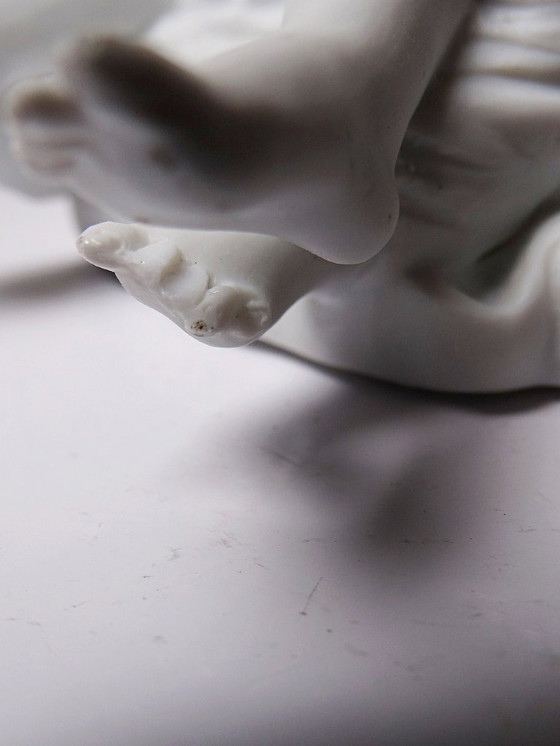 Image 1 of Feines Weihwasserbecken aus Biskuitporzellan mit zwei Engeln, antik, 1900–1930, Deutschland