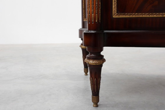 Image 1 of Hoogwaardige 20e-eeuwse mahonie buffetkast in Lodewijk XVI-stijl, E.P. Ehalt, Frankrijk