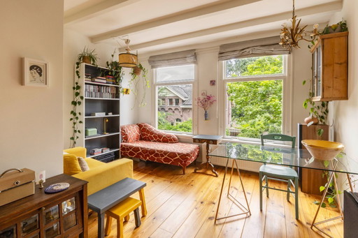 Unique Chaise Longue