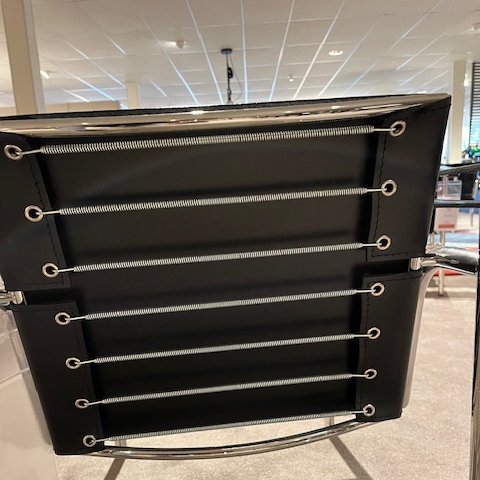 Image 1 of Cassina LC1 fauteuil