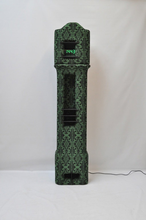 HORLOGE TOTEM – Intervention en douceur sur une horloge grand-père ancienne (vers 1870)