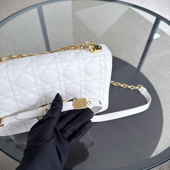 Image 1 of DIOR CARO MEDIUM - PELLE DI VITELLO GRANATA CANNAGE, FERRAMENTA BIANCA ORO