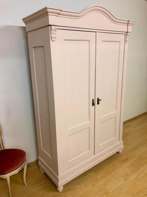 Country-style wardrobe, Art Nouveau wardrobe, softwood wardrobe circa 1900 in delicate pink / shabby chic.