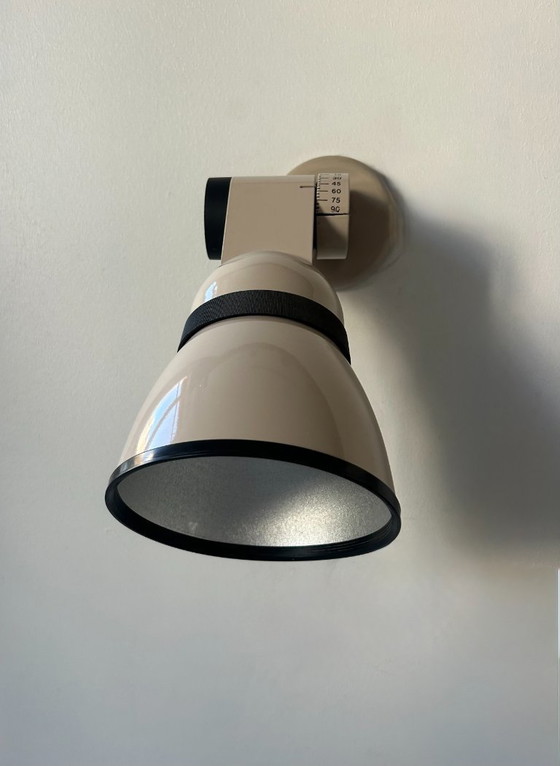 Image 1 of Paire d'appliques vintage orientable, métal laqué beige, Lita, France 1980