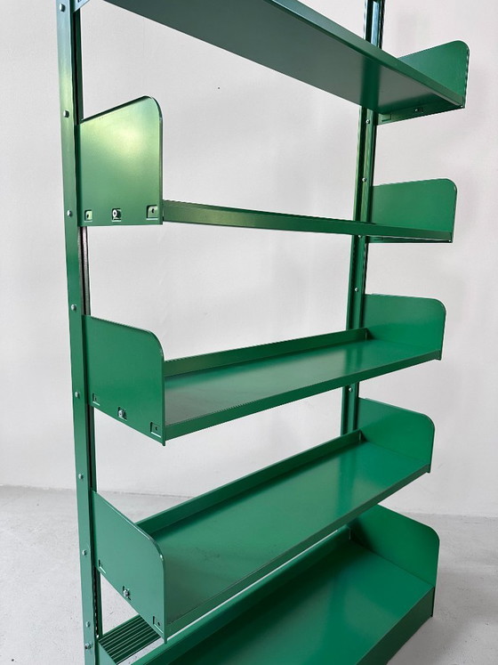 Librería Lips Vago "Congresso" verde brillante, años 70, diseño holandés-italiano. – Iron (photo 15 of 18)