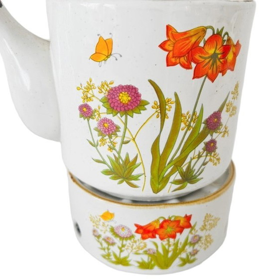 Image 1 of Teiera in ceramica vintage e scaldavivande con fiori selvatici, stile rustico retrò anni '70.