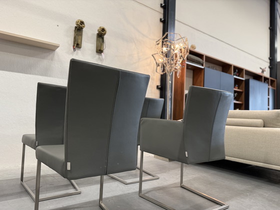 Image 1 of 6 Bert Plantagie Tidy & Misty Eetkamerstoelen Grijs Leer