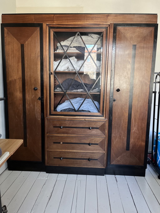 Dormitorio antiguo de estilo art déco