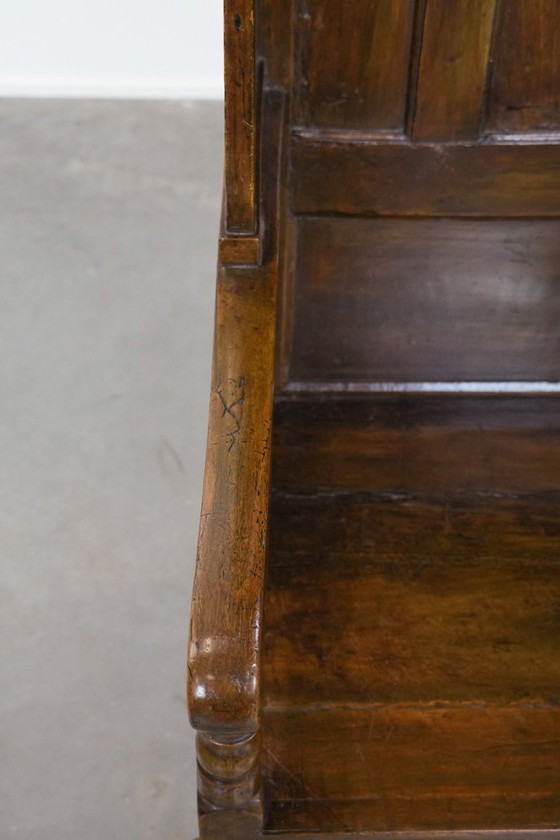 Image 1 of Antique English hooded lambing chair from the 18th century with a hood shape and a drawer