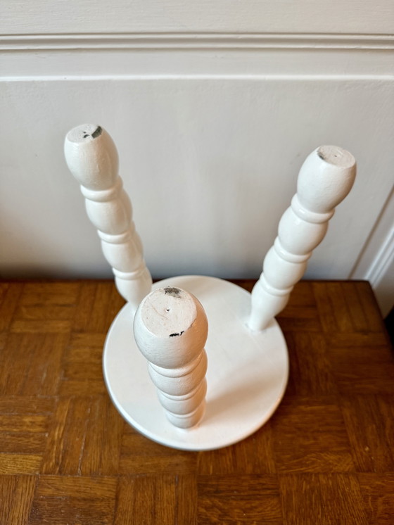 Image 1 of Sgabello treppiede in legno